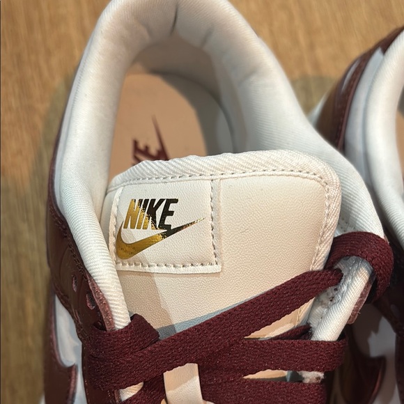 Nike Dunk Women’s White Sneakers - Picture 2 of 7